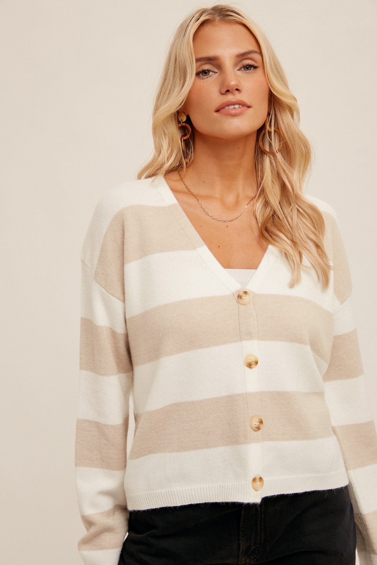 Load image into Gallery viewer, Boxy Striped Cardigan - Off White/Cappaccino
