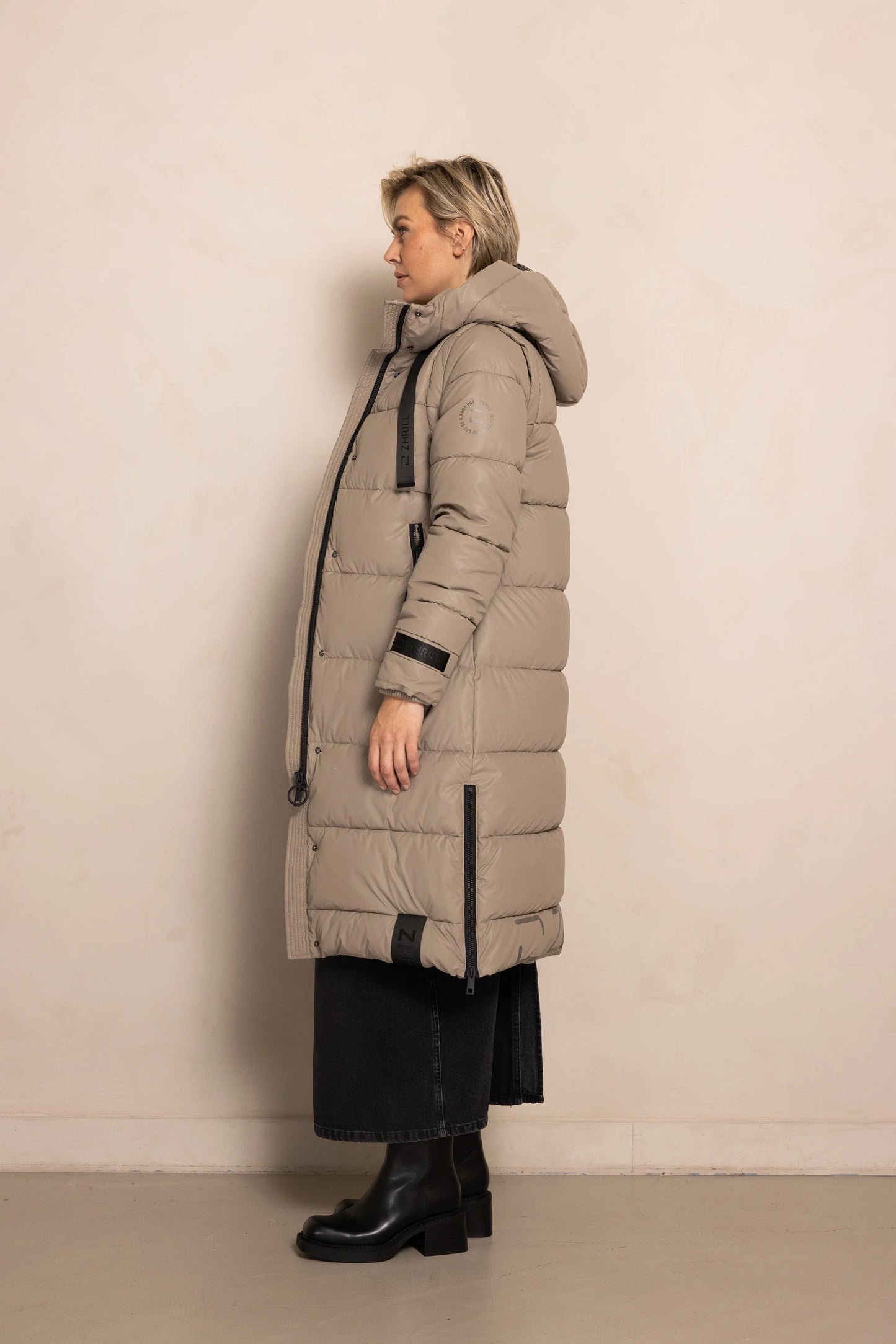 Isi Long Puffer Jacket - Taupe/Black