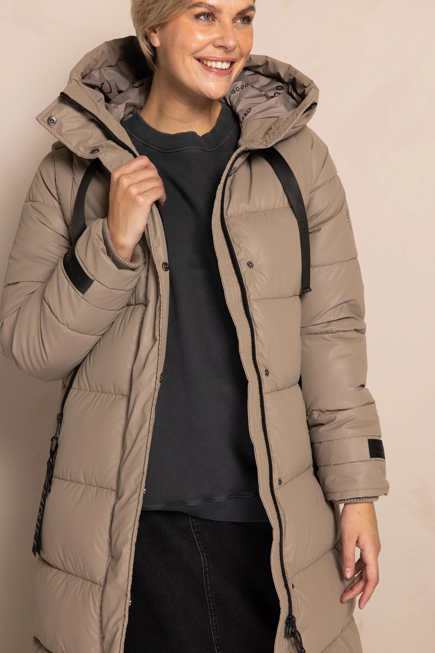 Isi Long Puffer Jacket - Taupe/Black