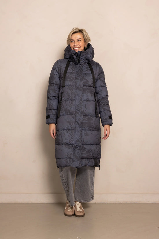 Isi Long Puffer Jacket - Black Camou