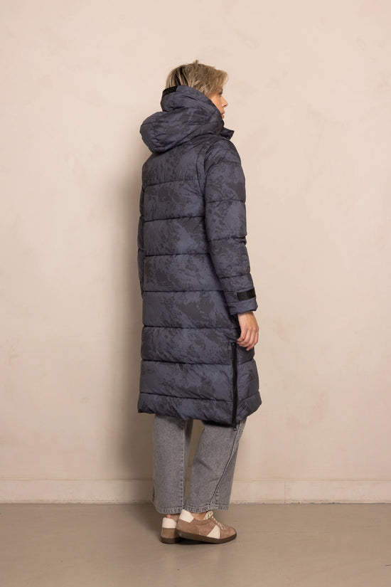 Isi Long Puffer Jacket - Black Camou