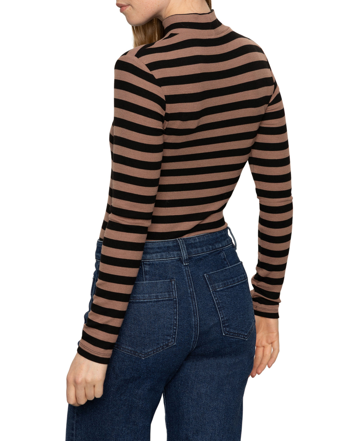 Long Sleeve Mock Neck Essential Tee - Mocha/Black