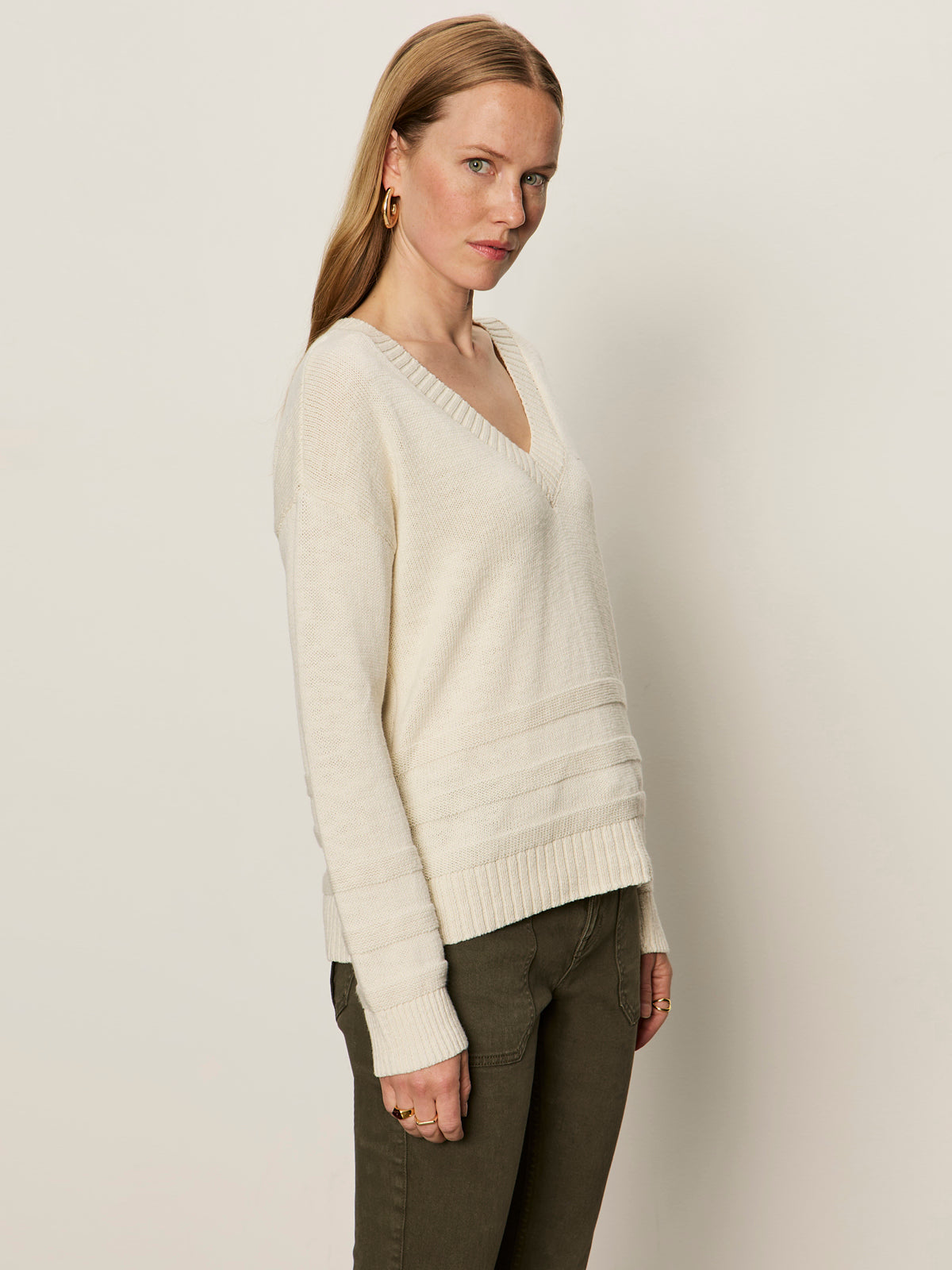 Classic V-Neck Sweater - Chalk