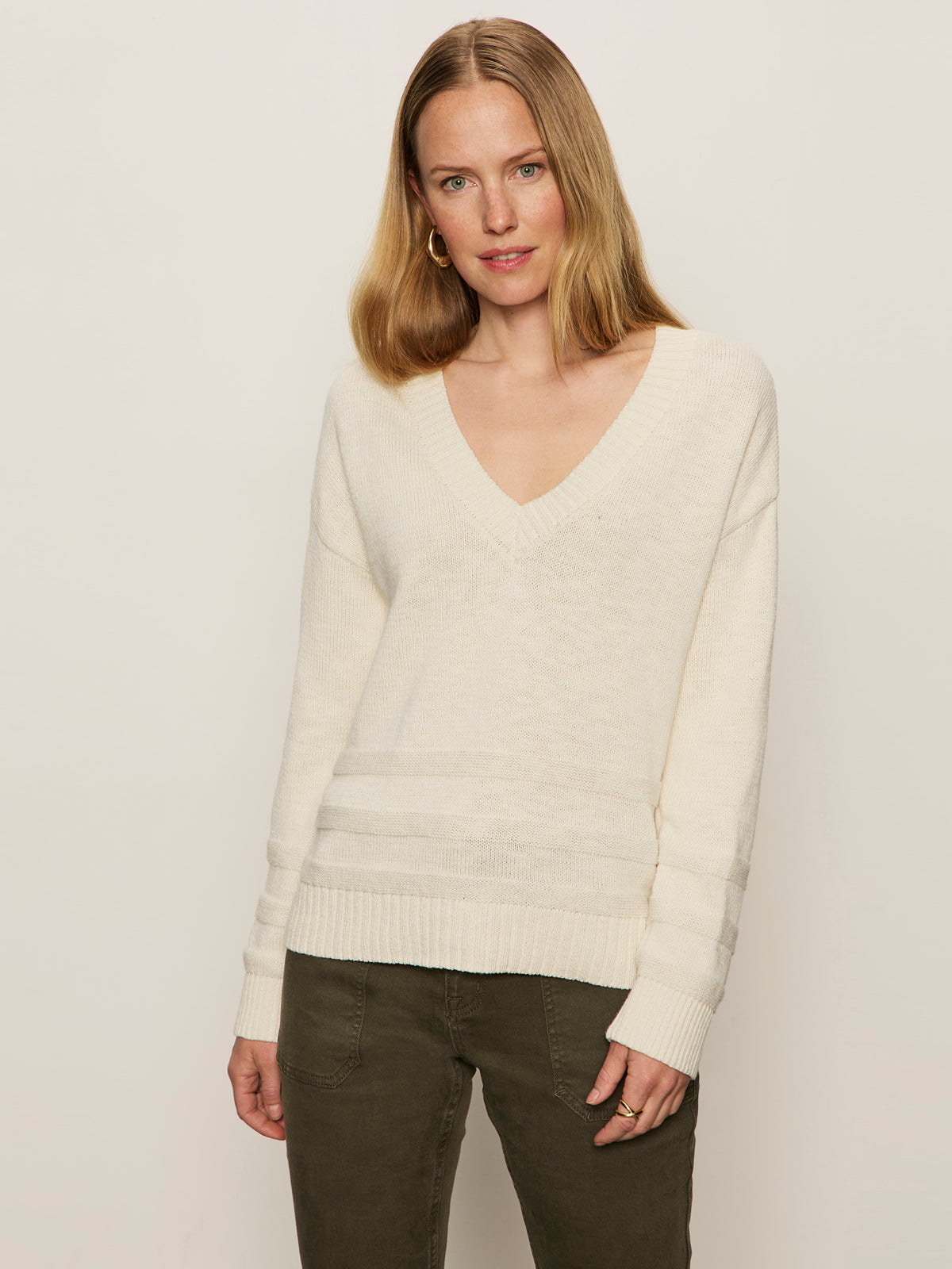 Classic V-Neck Sweater - Chalk