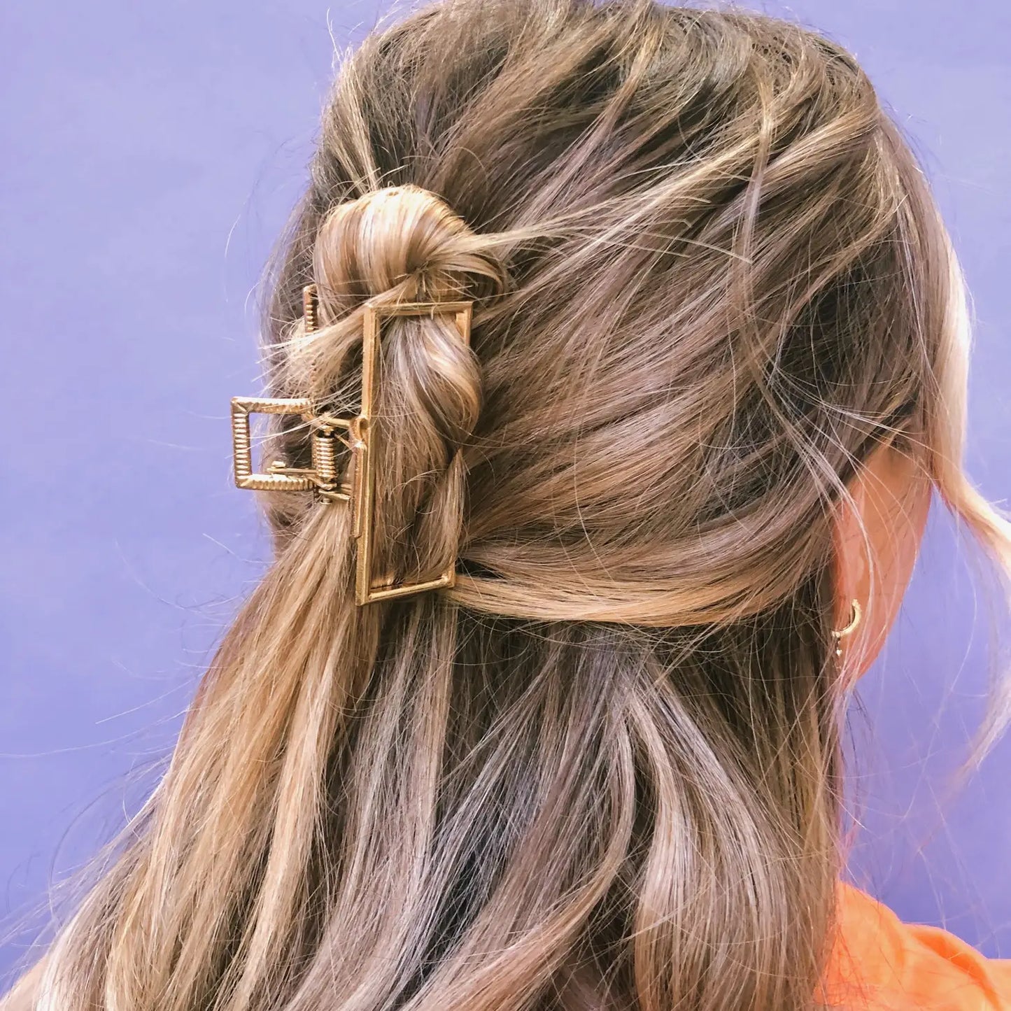 Load image into Gallery viewer, Gold Claw Hair Clip
