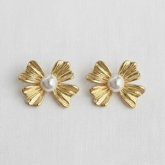 Floral Pearl Stud Earrings