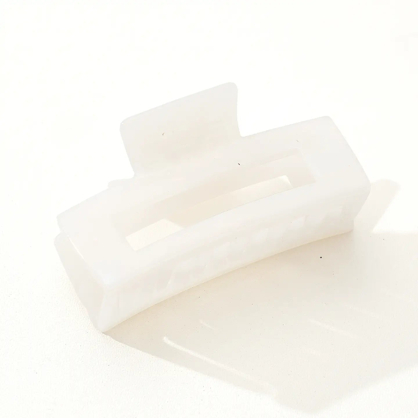 Luna Classic Claw Hair Clip - White