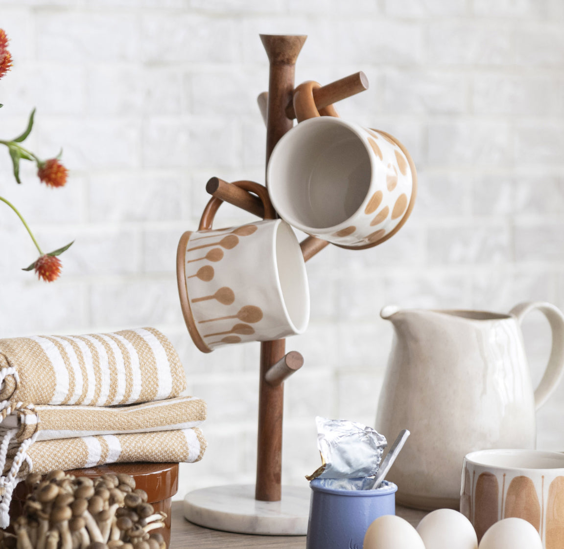 Mango Wood & Marble Mug Tree
