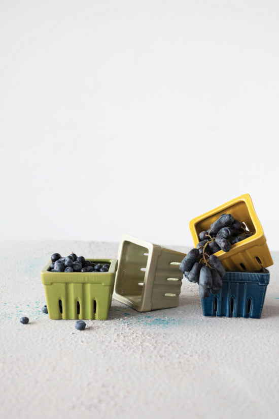 Textured Stoneware Berry Basket - Green