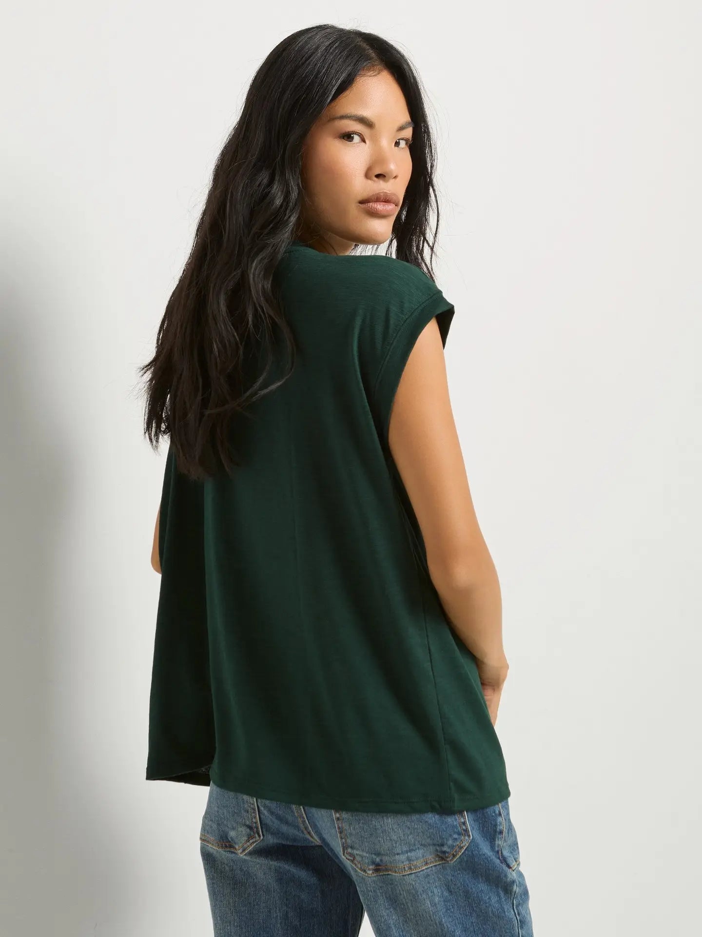 Merritt Island Tee - Hunter Green