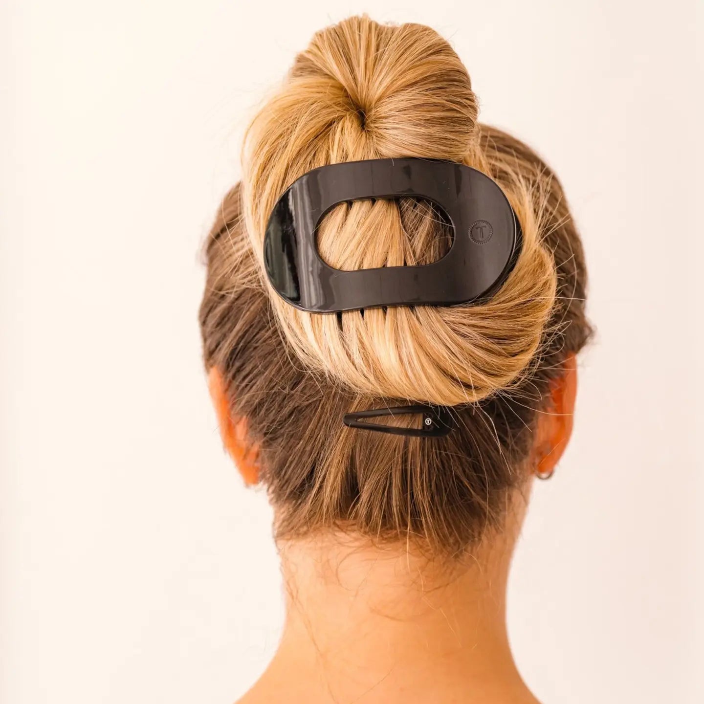 Flat Round Hair Clip - Black - Large