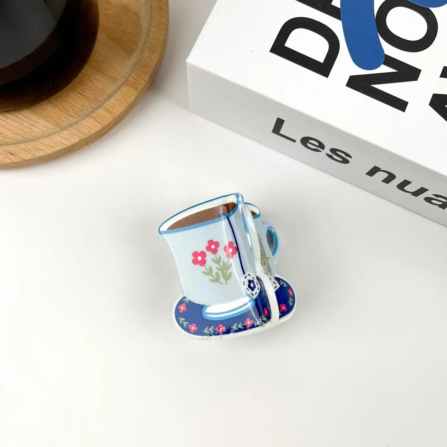 Cartoon Coffee Cup Claw Hair Clip - Blue