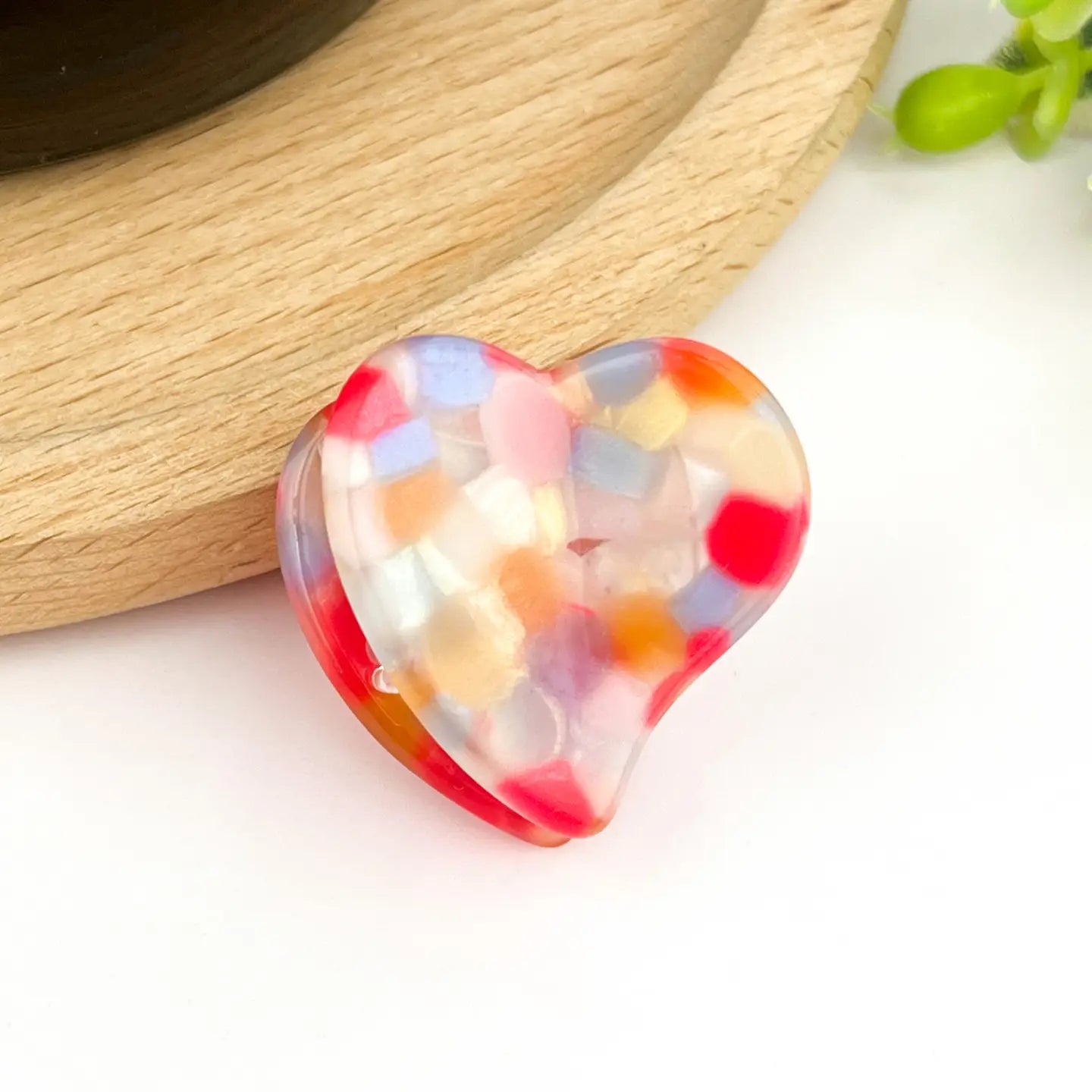 Cute Heart Claw Hair Clip - Multi-Colored