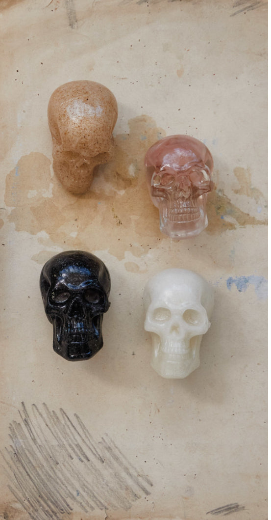 Resin Skull - Black