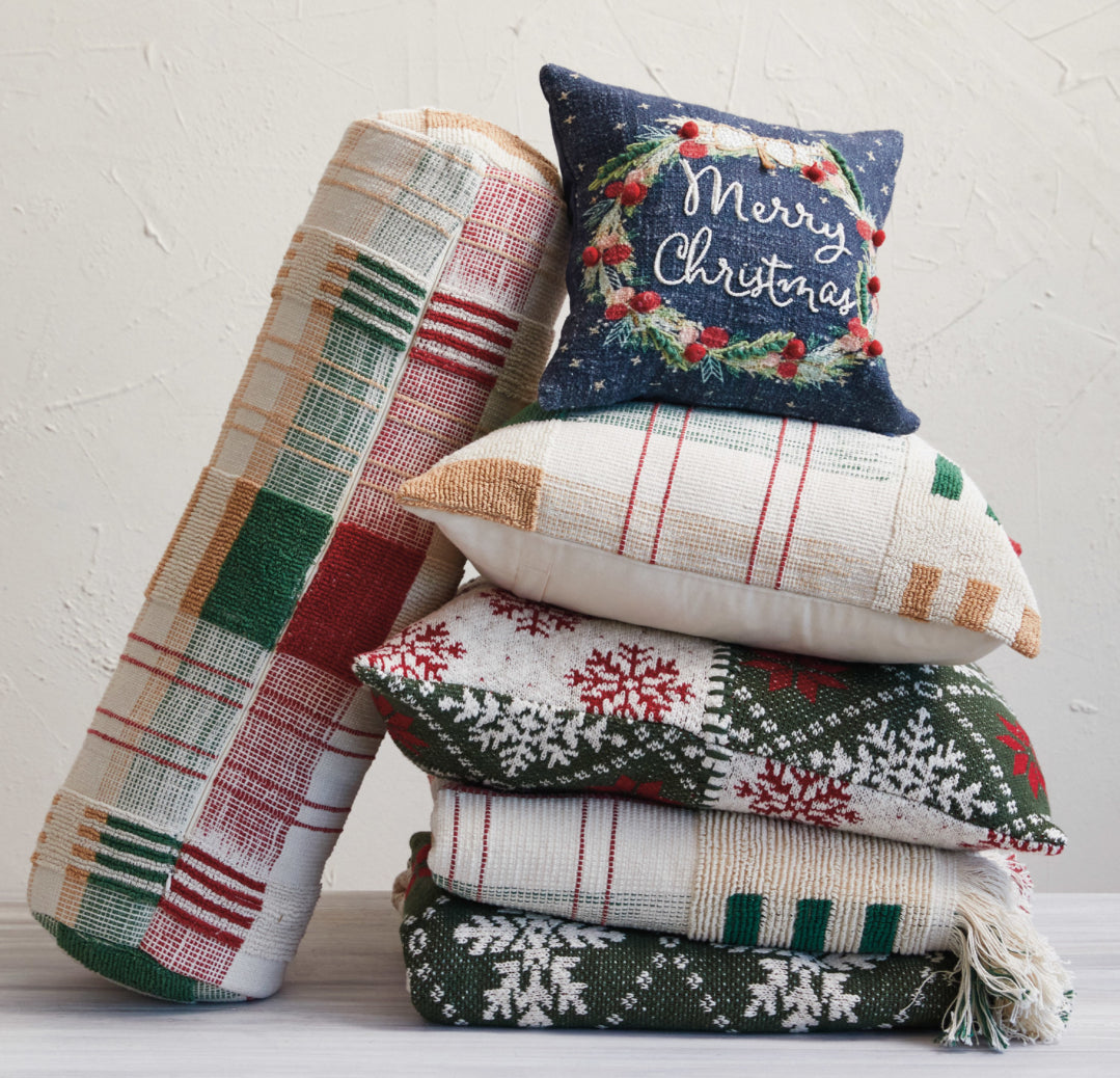 Merry Christmas Wreath Throw Pillow