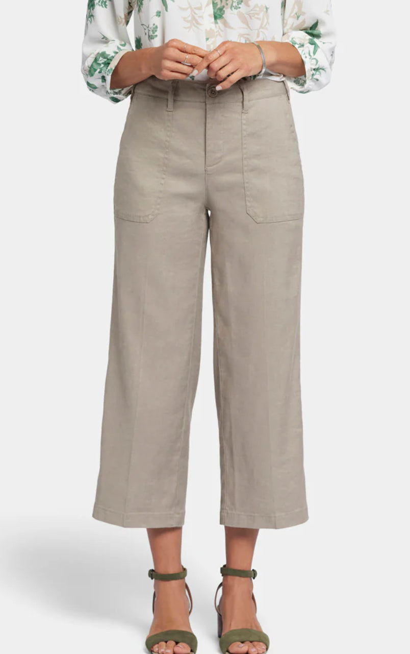 Wide Leg Cropped Cargo Pants - Saddlewood