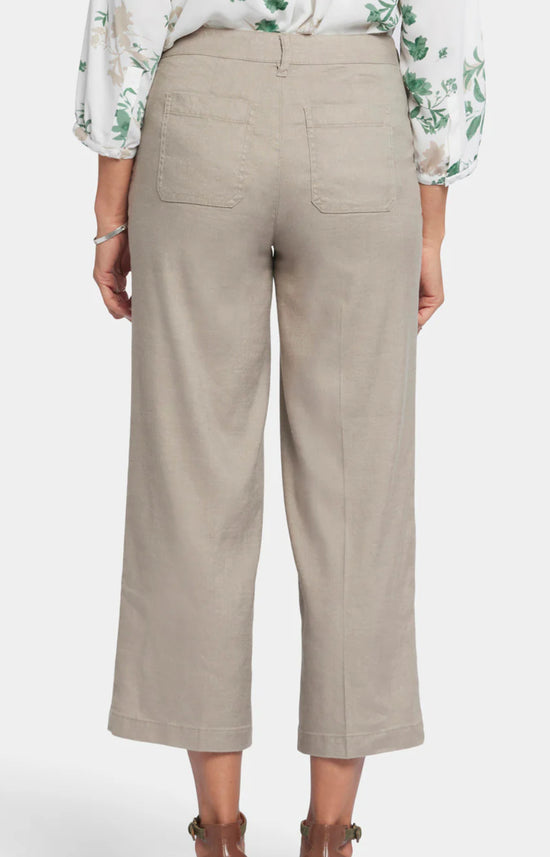 Wide Leg Cropped Cargo Pants - Saddlewood