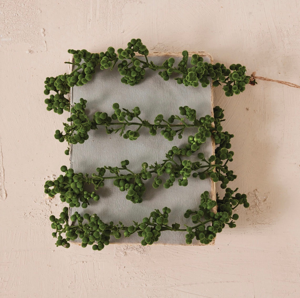 Flicked Foam Ball Holiday Garland