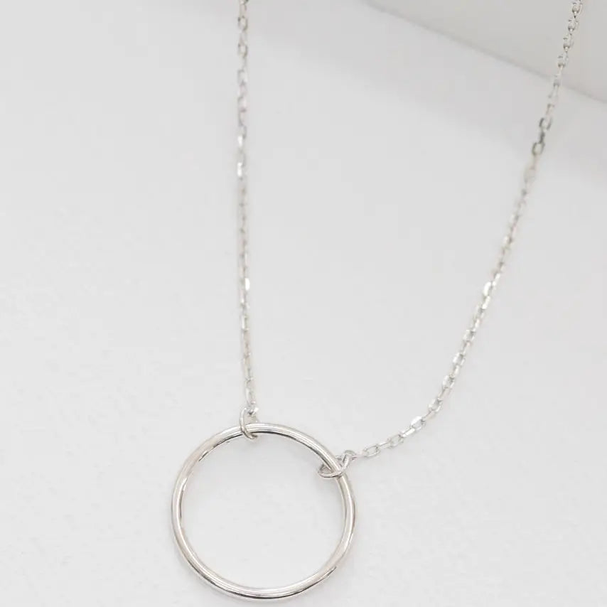 Maddox Circle Charm Necklace - Silver