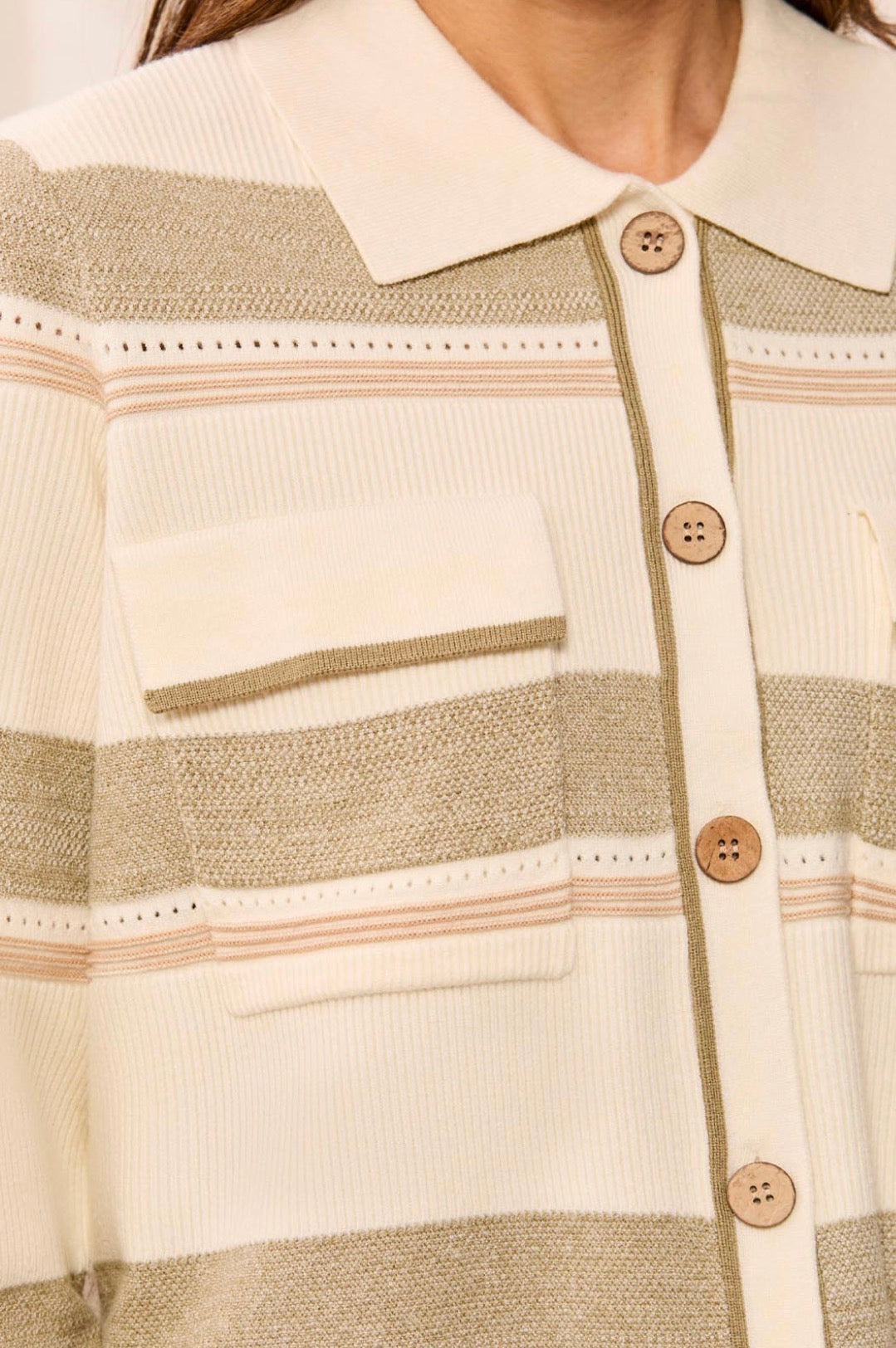 Cardigan Sweater with Collar and Pockets - Moonstone