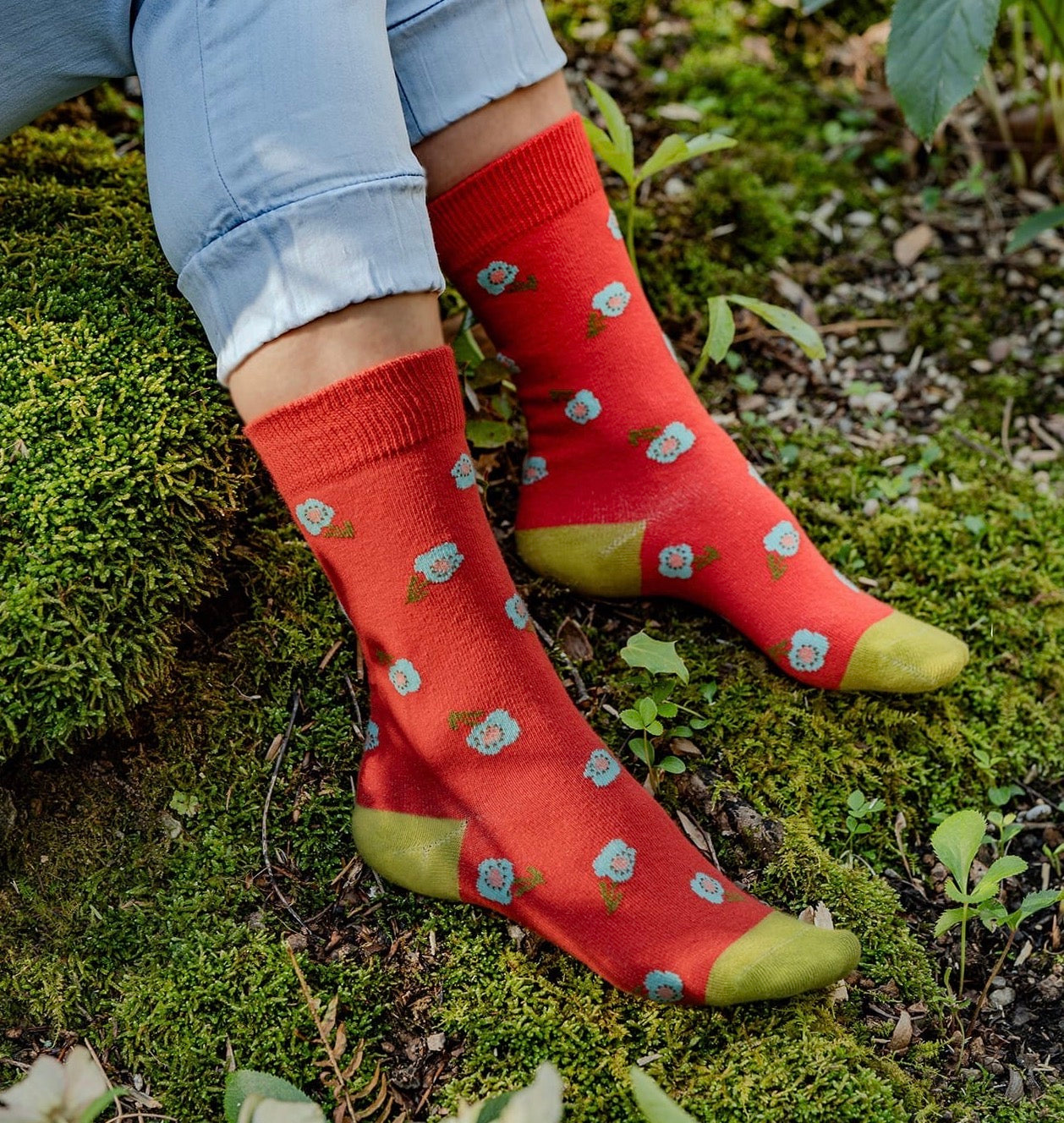 Forget Me Not Crew Socks - Poppy Red
