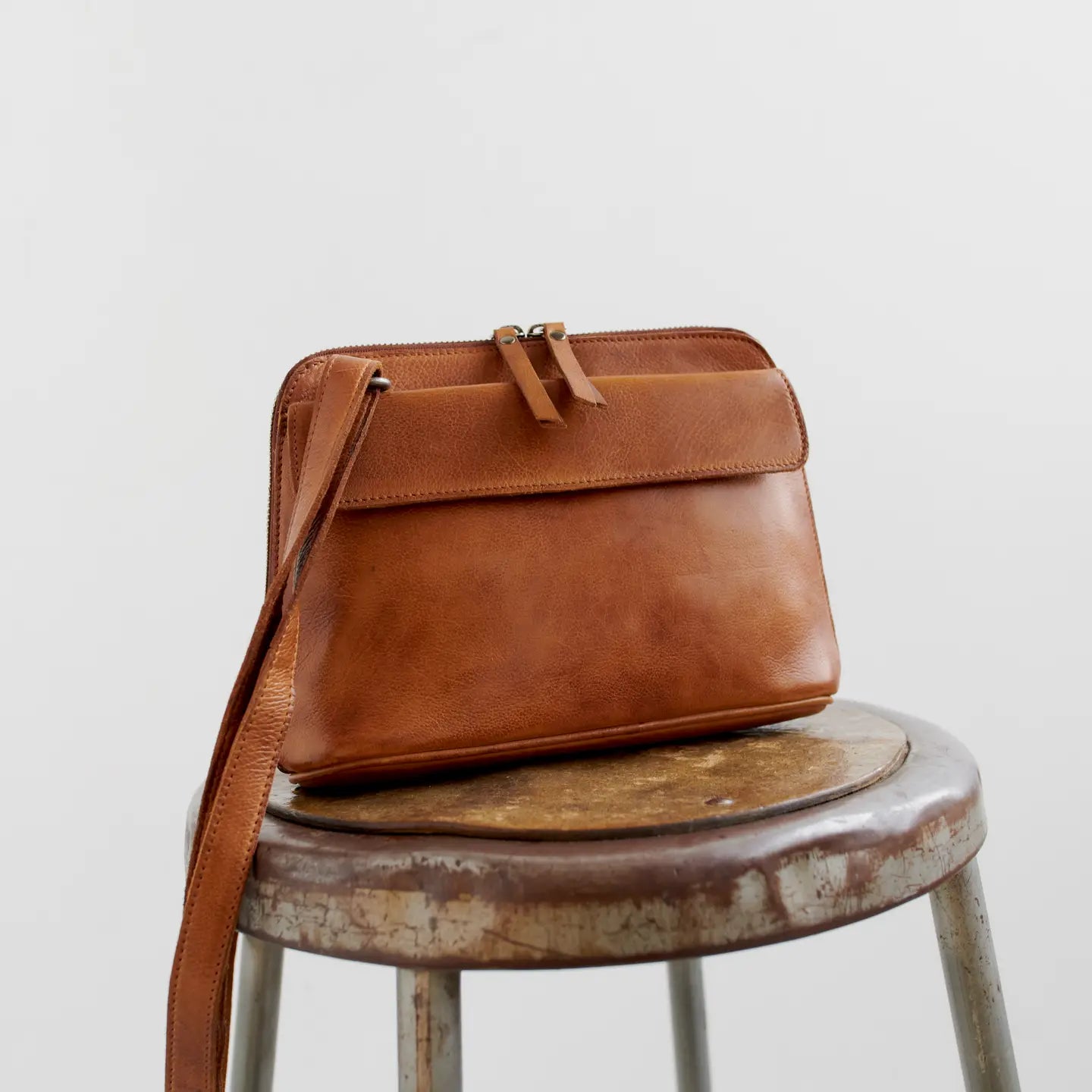 Luna Crossbody Bag - Cognac
