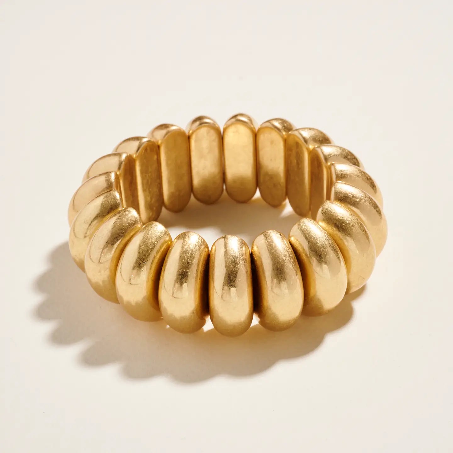 Round Metal Stretch Bracelet - Gold