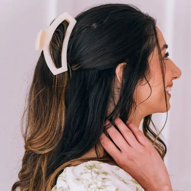 Open Claw Hair Clip - Almond Beige - Medium