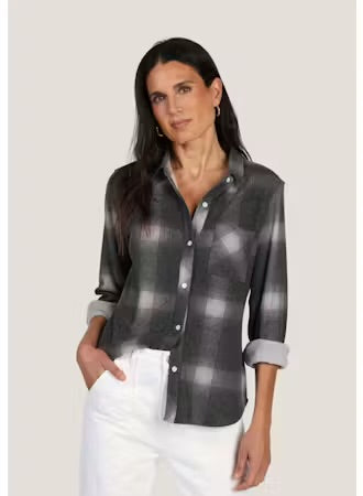 Plaid Top with One Pocket - Black/Grey