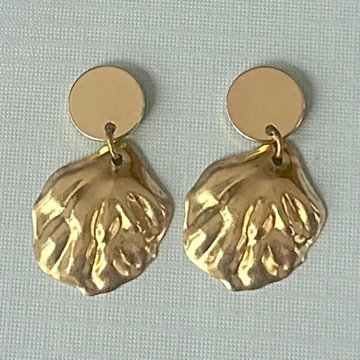 Oyster Earrings