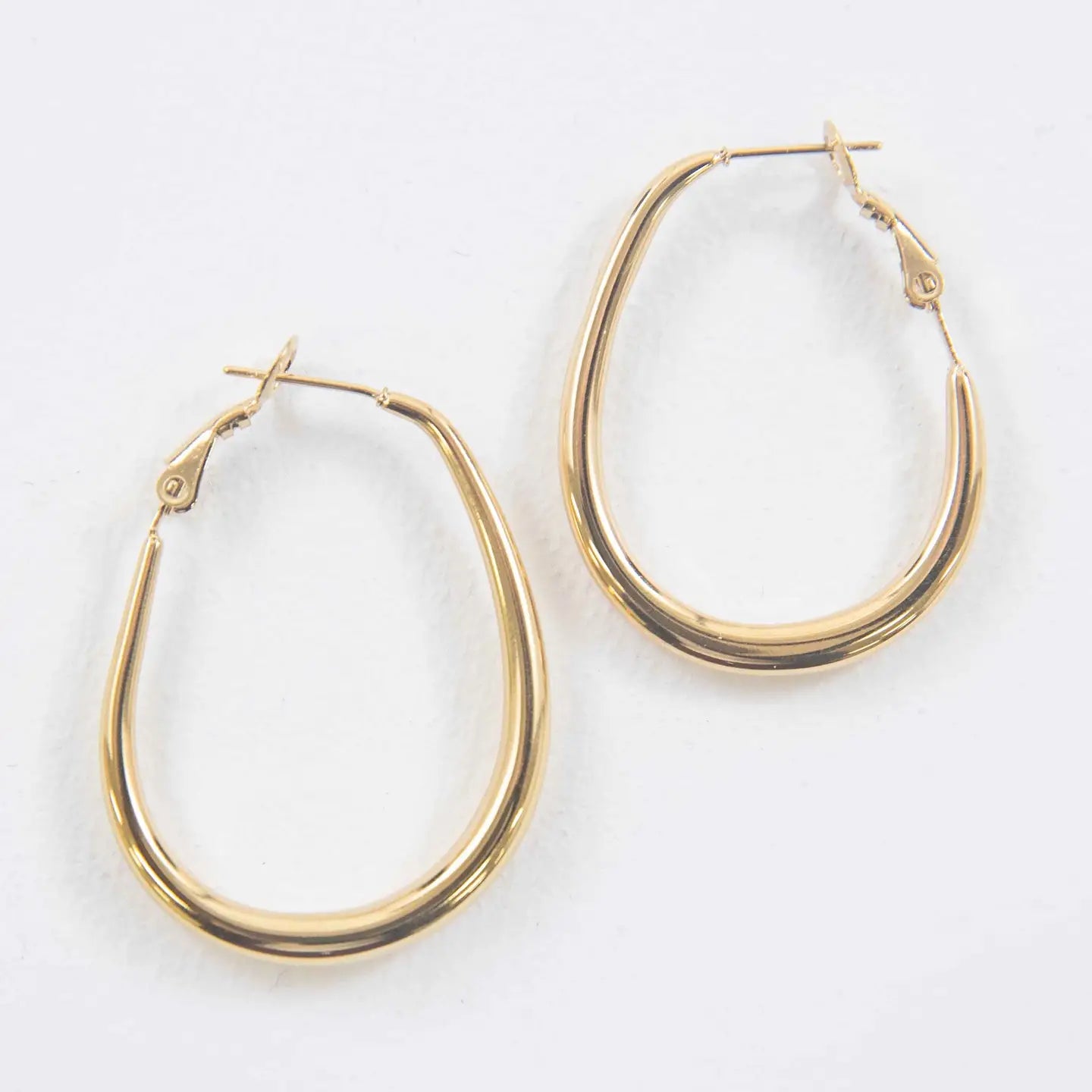 Oro Hoop Earrings