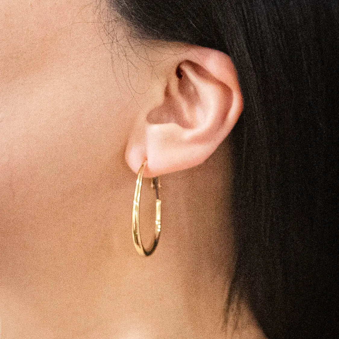 Oro Hoop Earrings