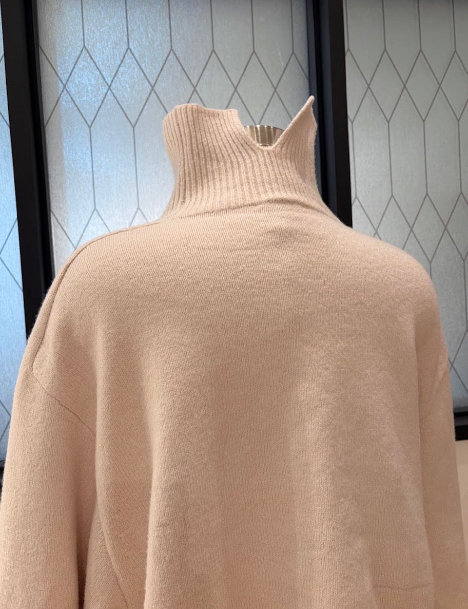 Echo Turtleneck Sweater - Ecru