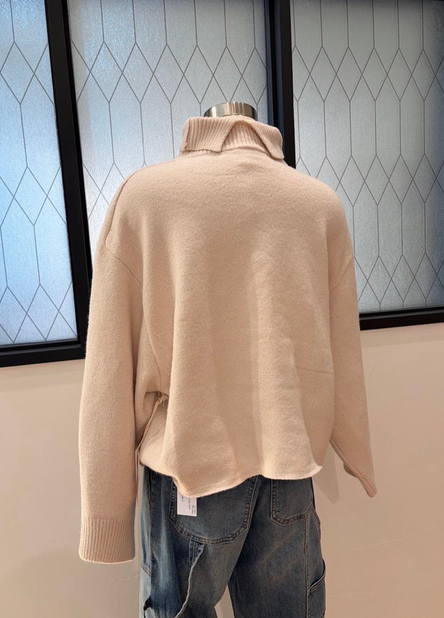 Echo Turtleneck Sweater - Ecru