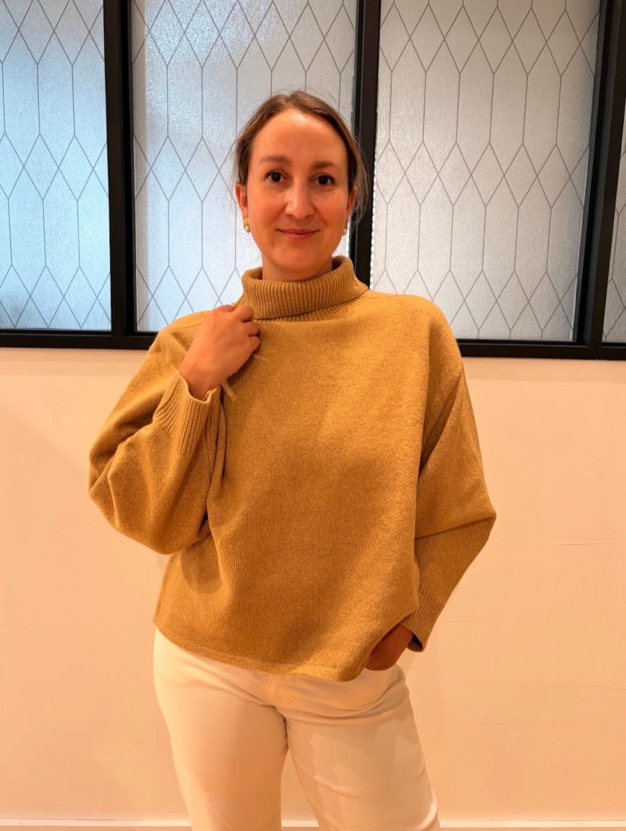 Echo Turtleneck Sweater - Yellow Ginseng