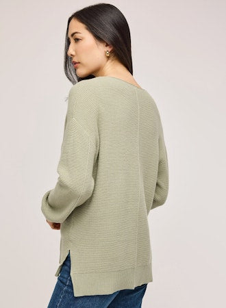 Lisbon V-Neck Pullover Sweater - Cactus Green