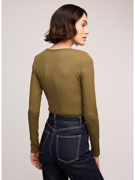 Petra V-Neck Top - Moss