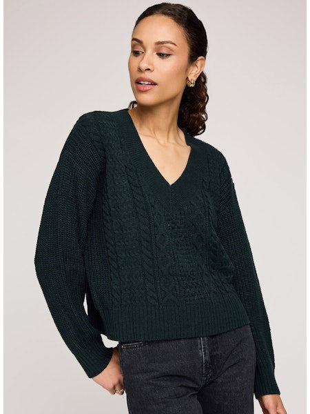 Marcie V-Neck Pullover Sweater - Wintergreen
