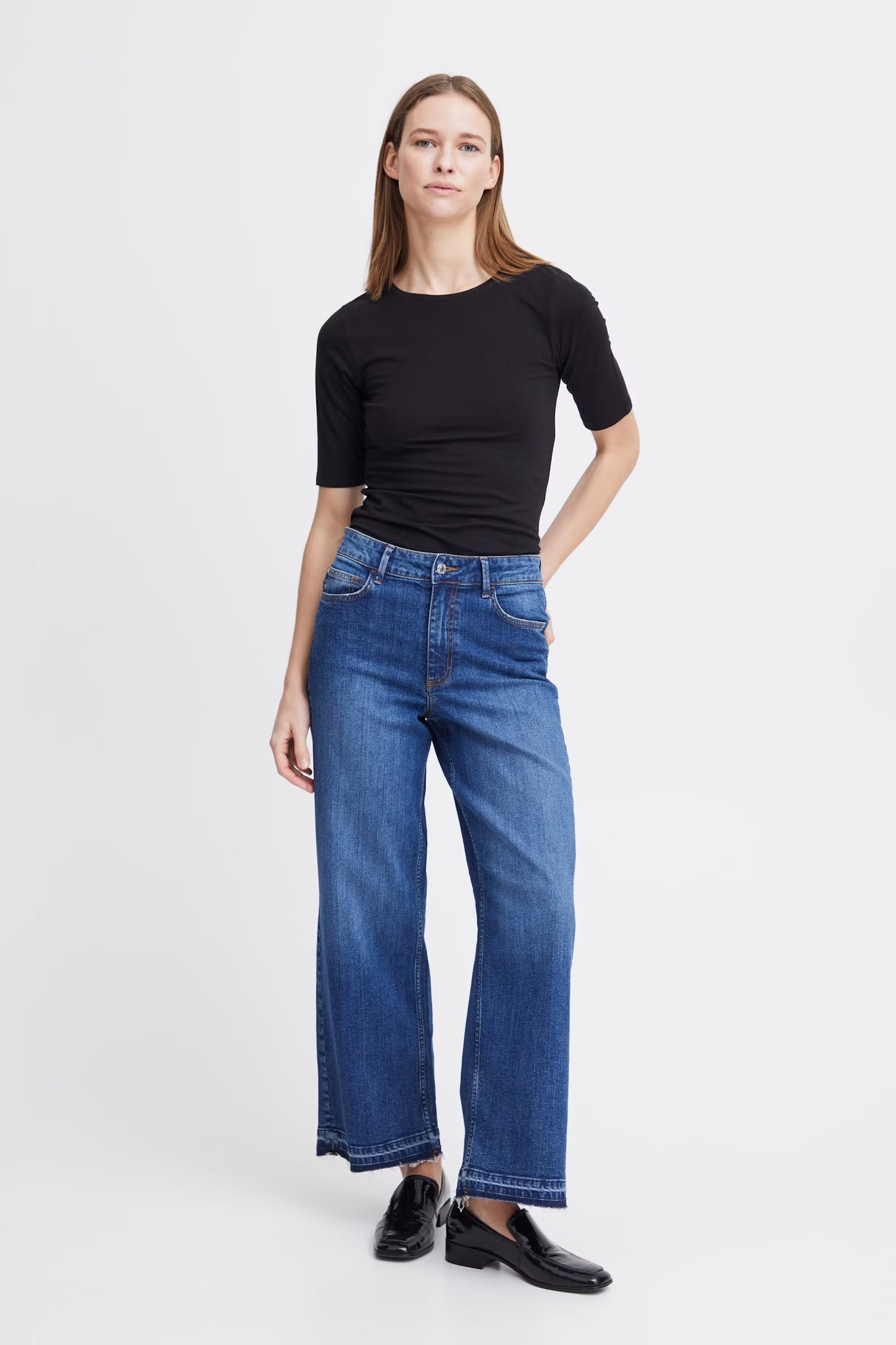 Pamela Elbow Length Tee - Black