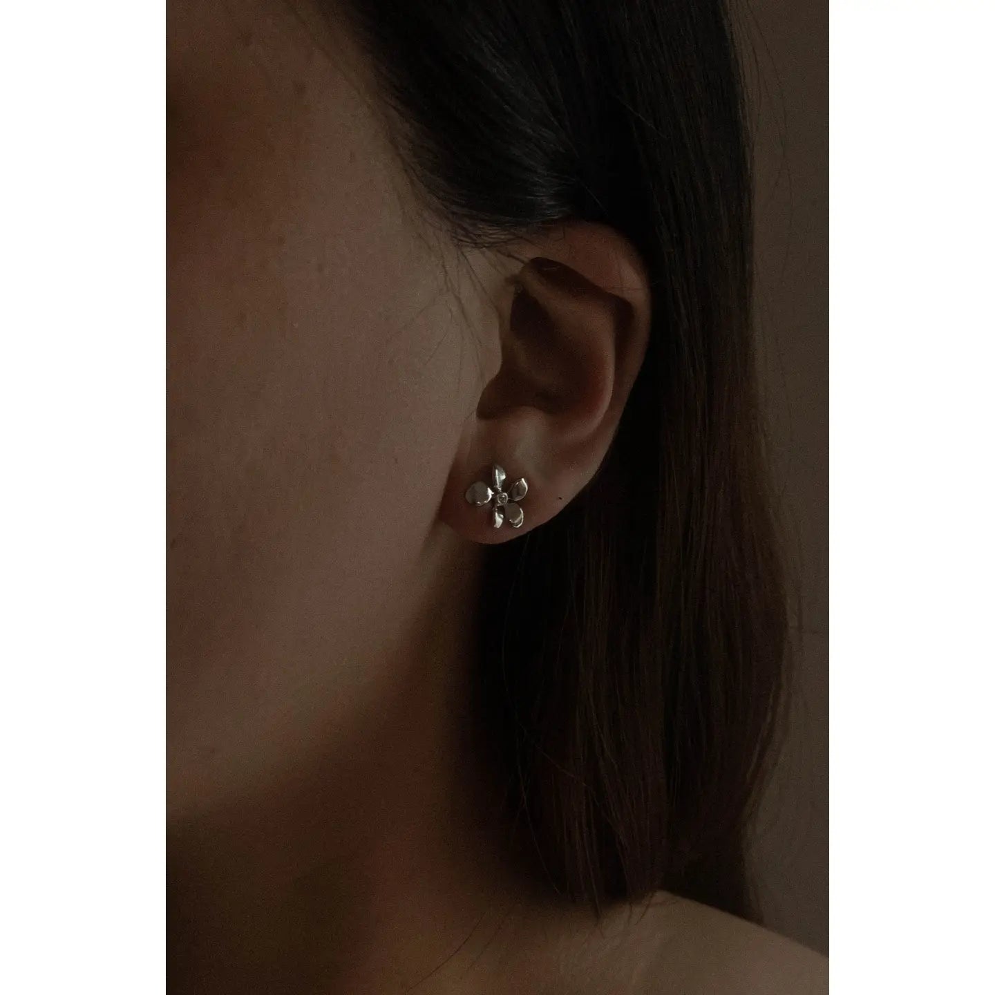 Flower Stud Earrings - Silver