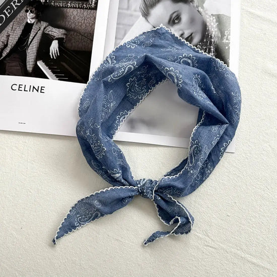 Paisley Print Triangle Scarf - Blue