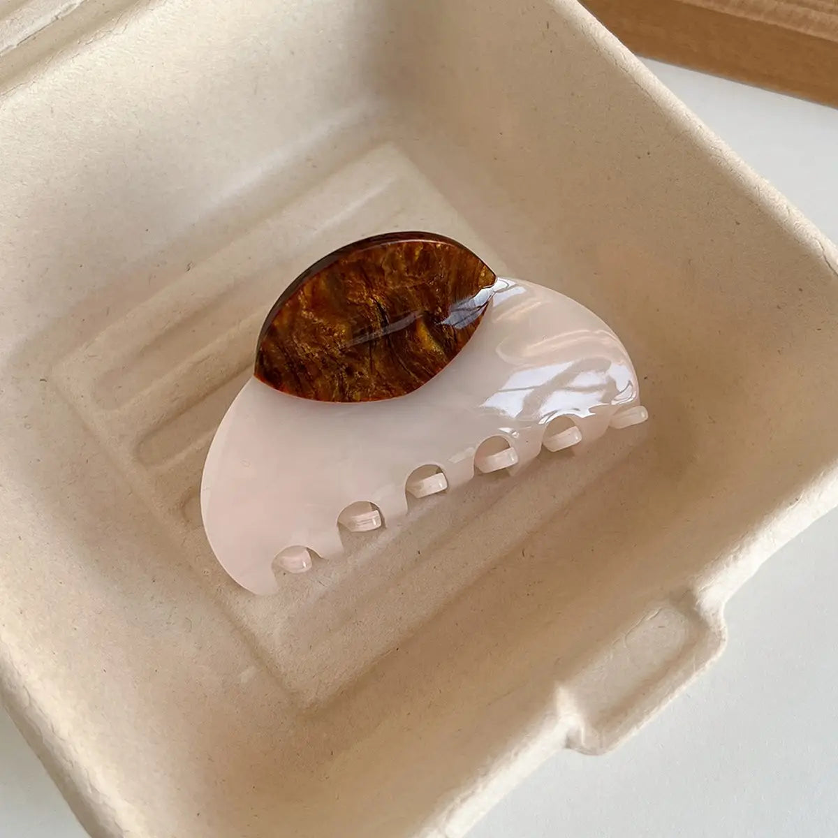 Large Claw Hair Clip - Beige