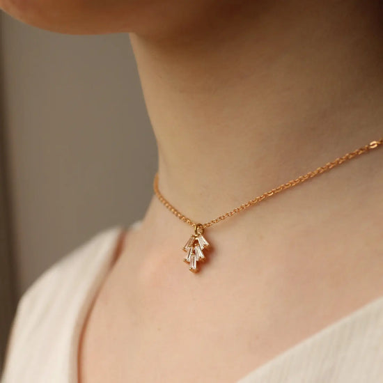 Art Deco Crystal Chrysler Necklace