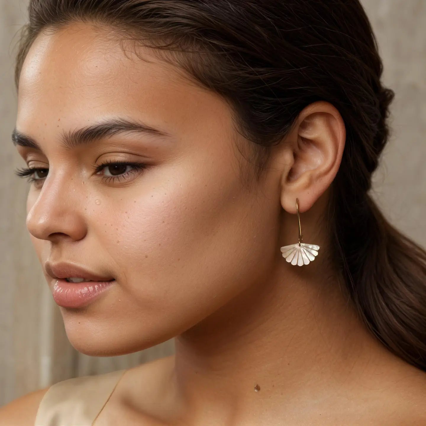 Mother of Pearl Scallop Earrings