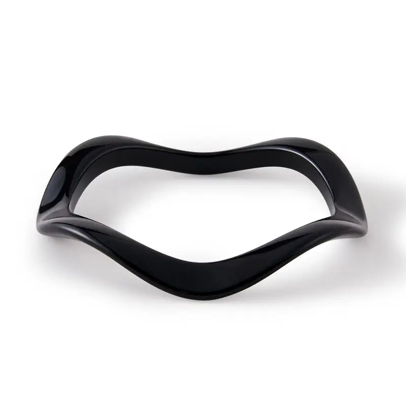 Wavy Polyresin Bangle Bracelet - Black