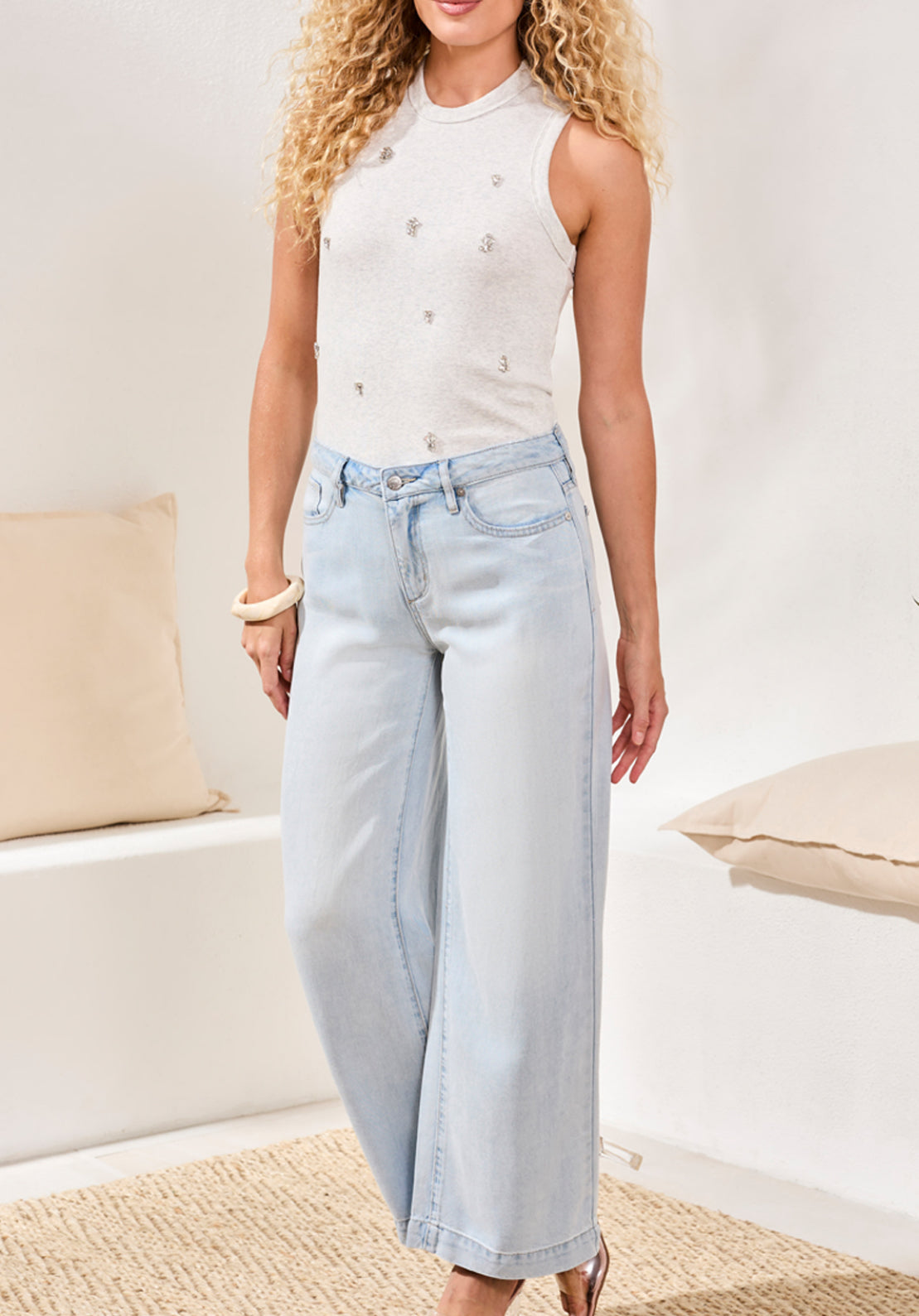 Audrey Hugging Flowy Wide Leg Jeans - Bondi Beach