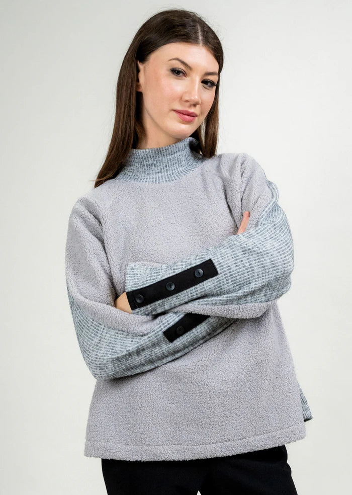 Boucle Turtleneck Fleece - Grey