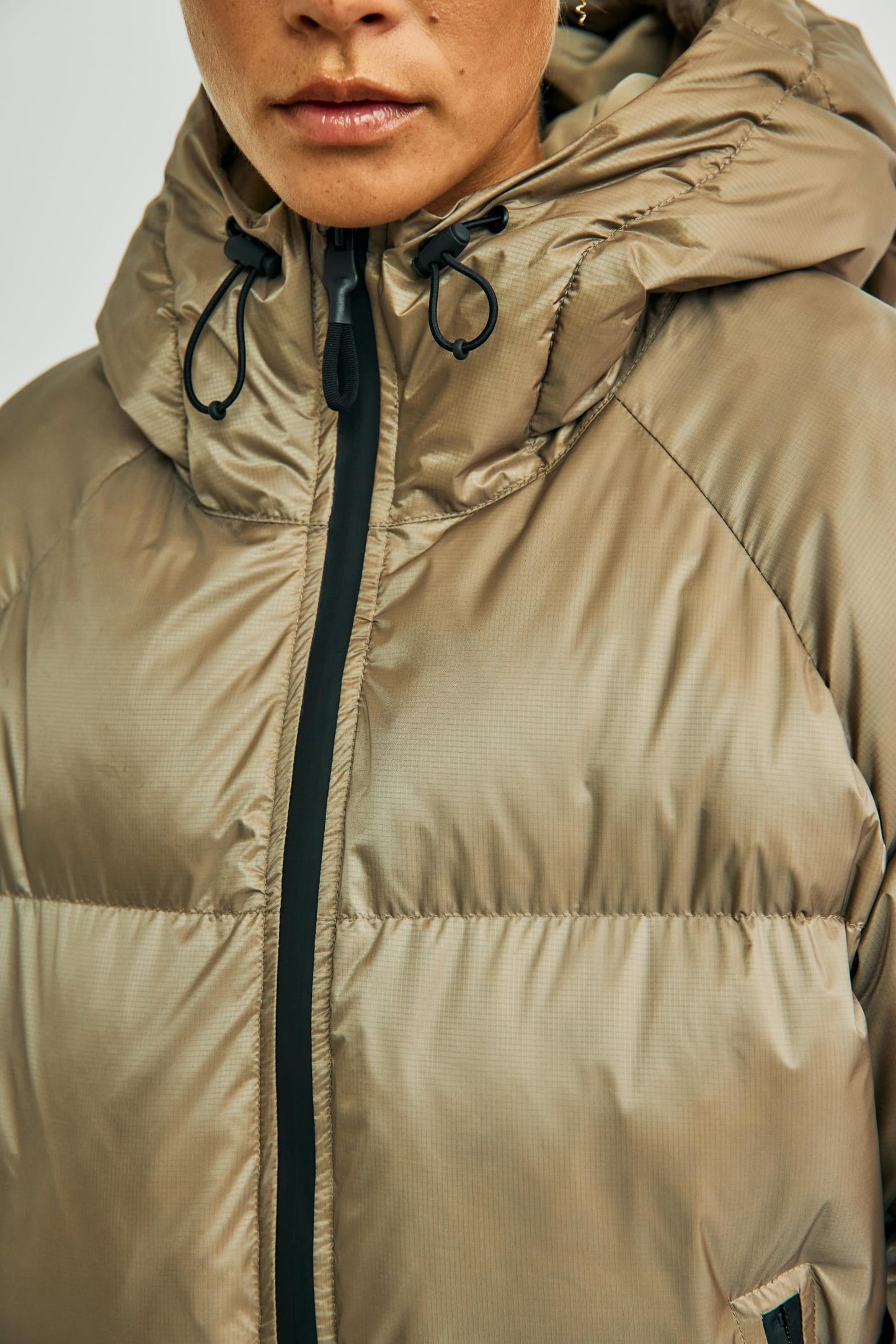 Emma Short Down Puffer Jacket - Desert Taupe