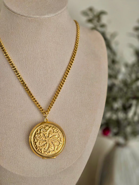 Gold Locket with Filagree Design