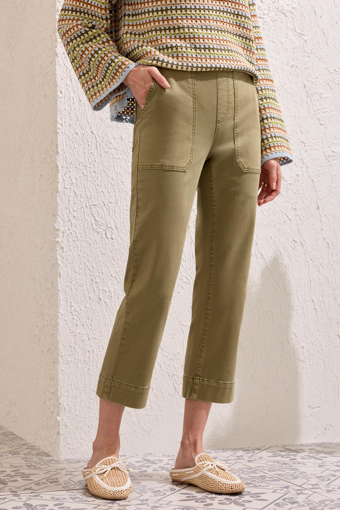 Pull-On Capri Pants - Palm
